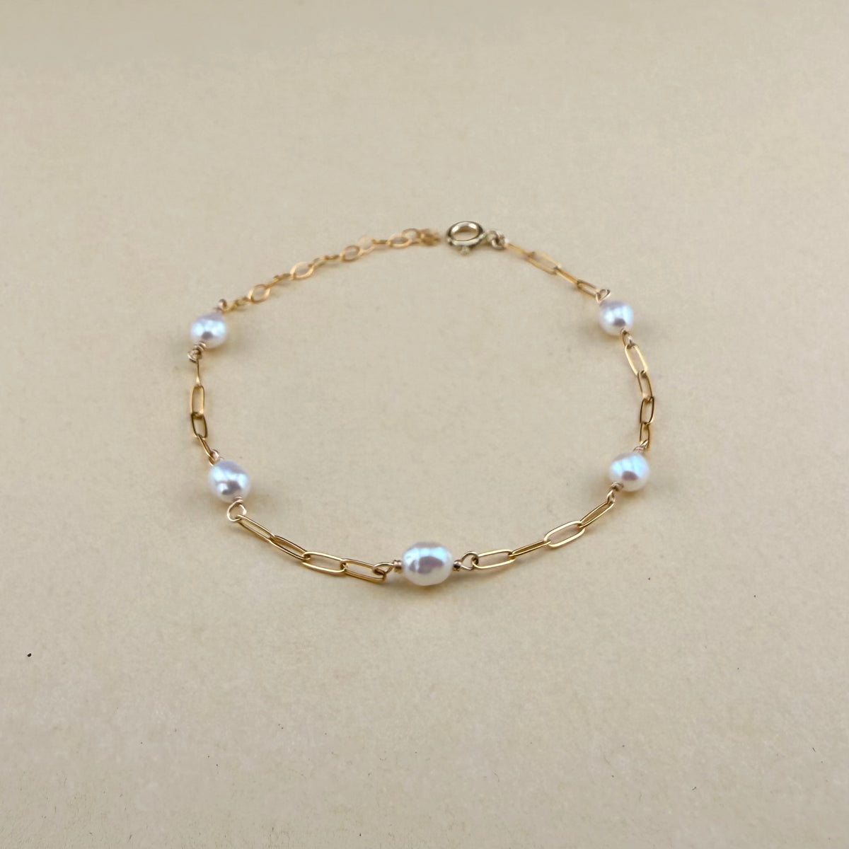 White Keshi Pearl Paperclip Bracelet