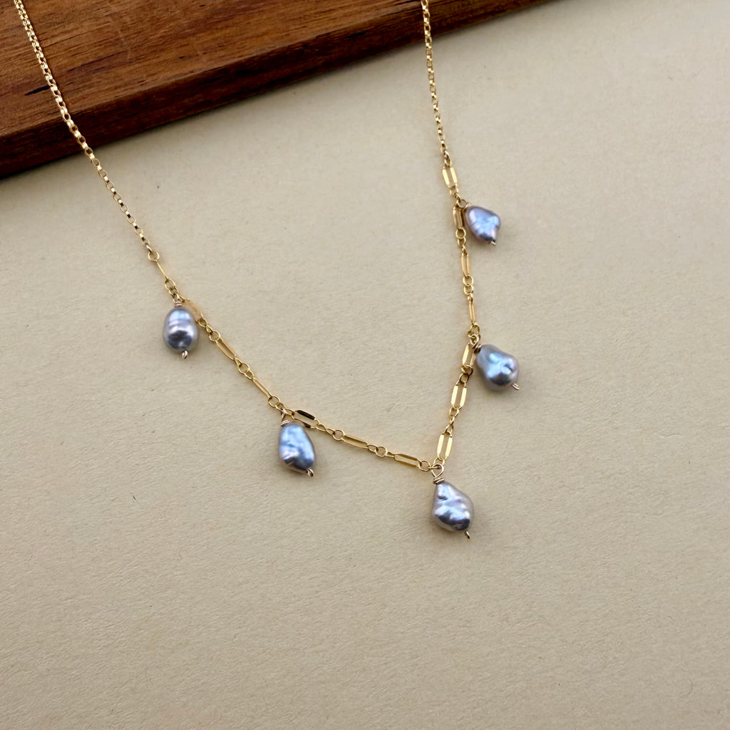 Mercury Keshi 5 Pearl Necklace