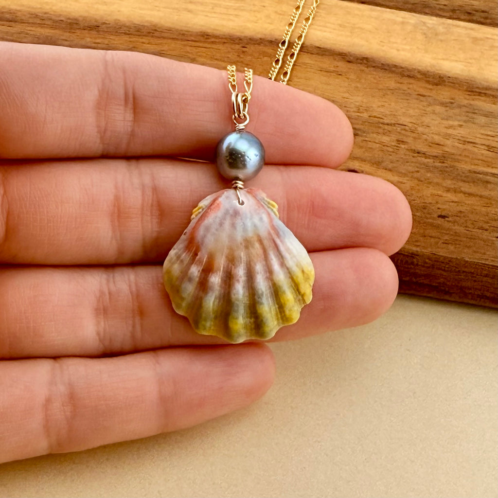 Moody Sunrise Shell Necklace | Buried Treasure Collection