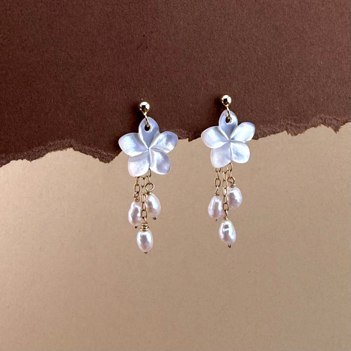 Plumeria Drippp Earrings