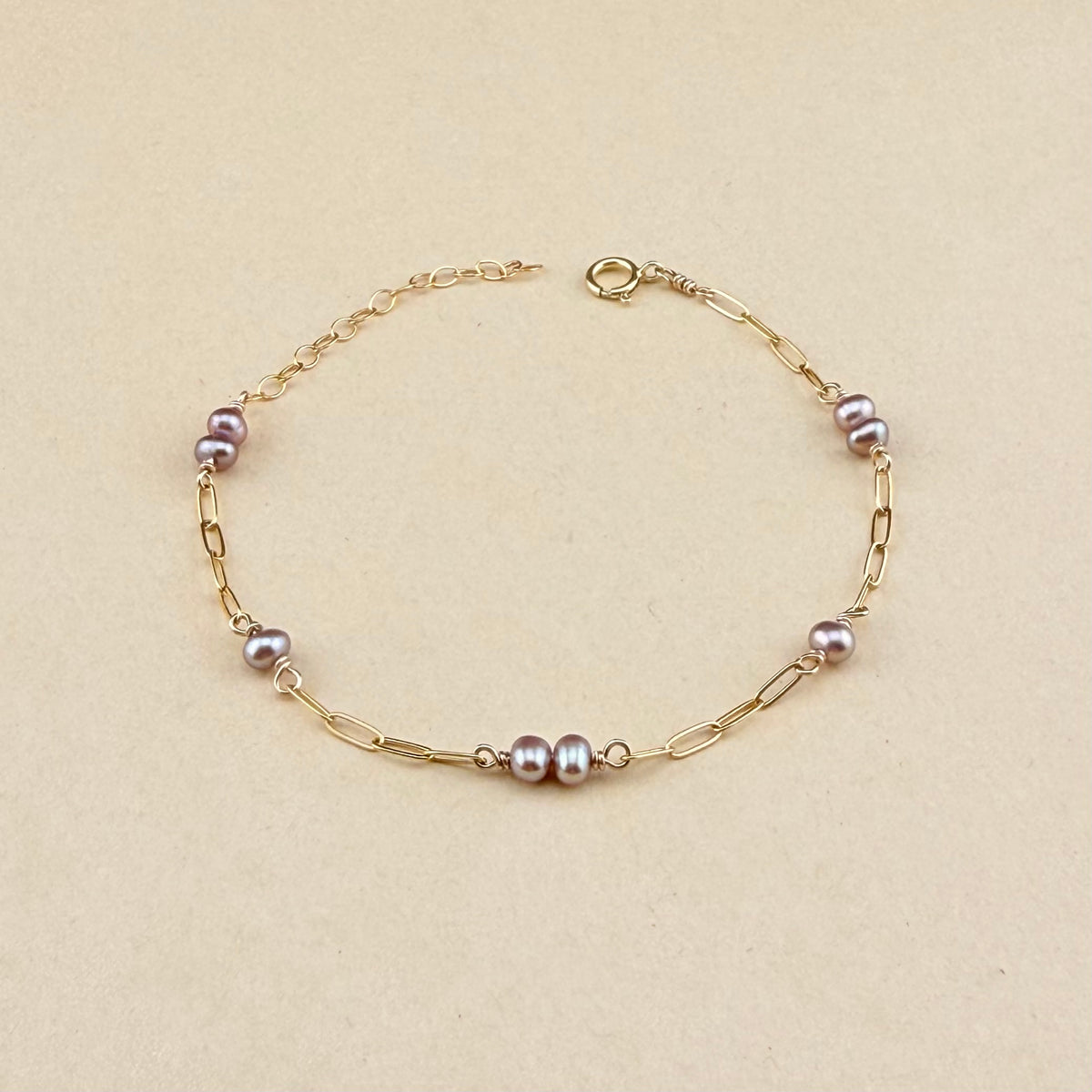 Metallic Mauve Pearl Bracelet