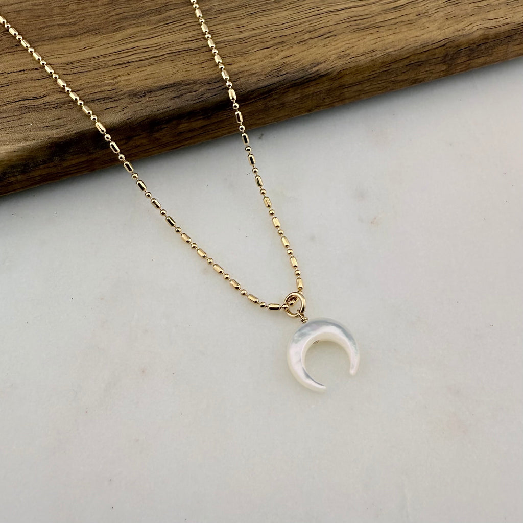 Hilo New Moon Necklace
