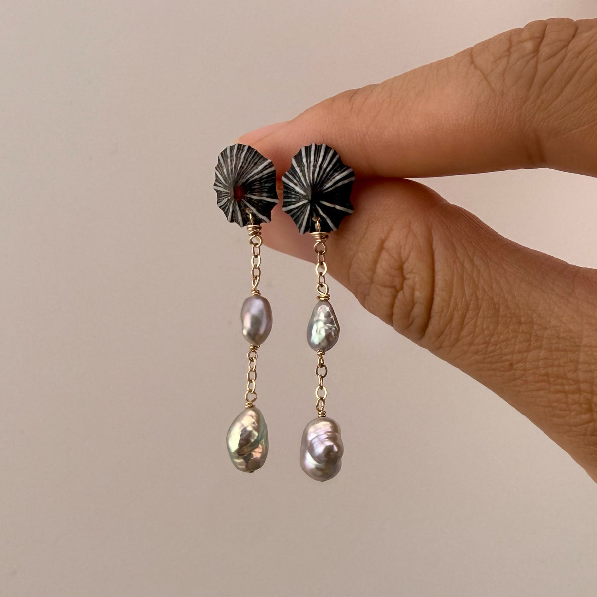 Opihi Awa’ Keshi Drop Earrings