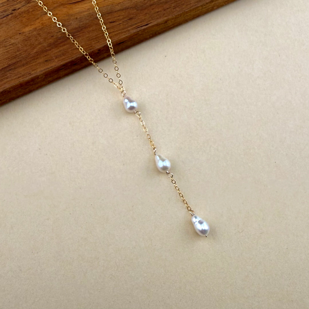 Classic Pearl Lariat Necklace